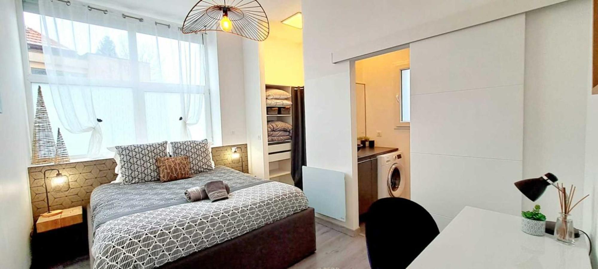 Black&White Home-By So'Serenityhome-Balcon-Parking คลูส ภายนอก รูปภาพ